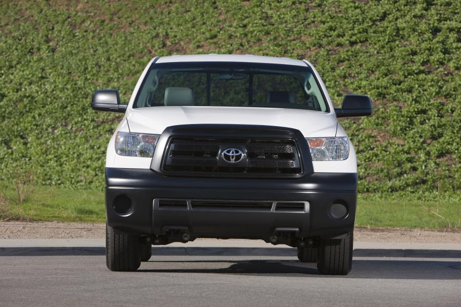  Toyota Tundra Regular Cab Work Truck Package 2010 года  (фото 24 из 32)